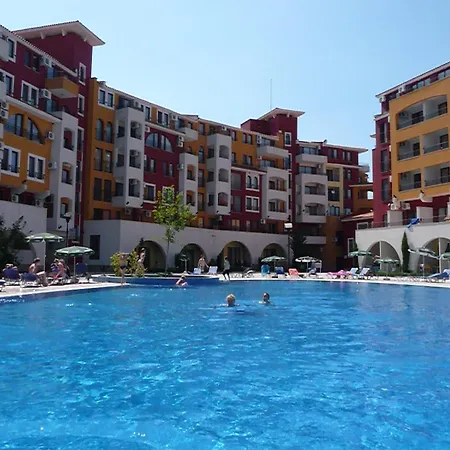 Апартамент Marina Cape 89
